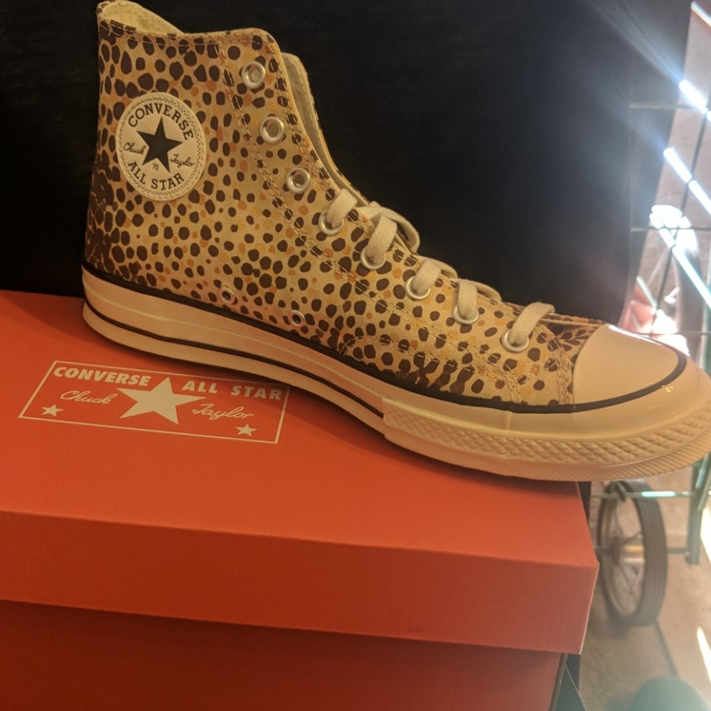 CONVERSE - Picture 2 of 8